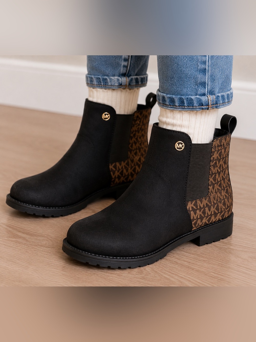 Girls size 3 Michael Kors Black and Brown Logo Boots